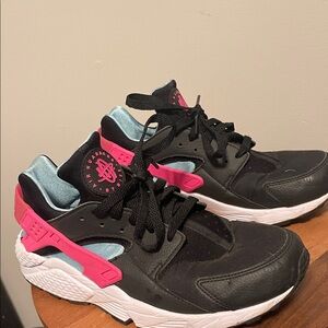 Nike Black and Pink Sneakers